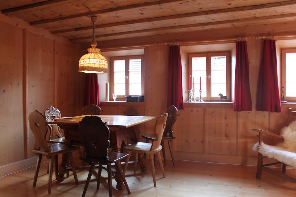 Tgesa Ferrera Villa Schmitten  Ruang foto