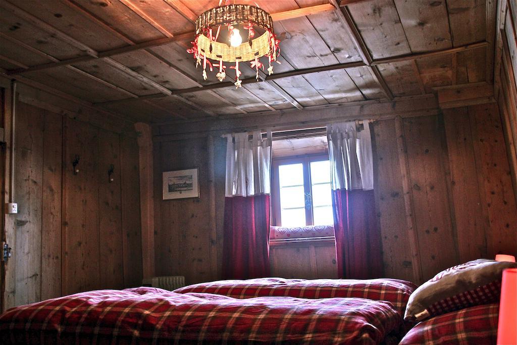 Tgesa Ferrera Villa Schmitten  Bagian luar foto